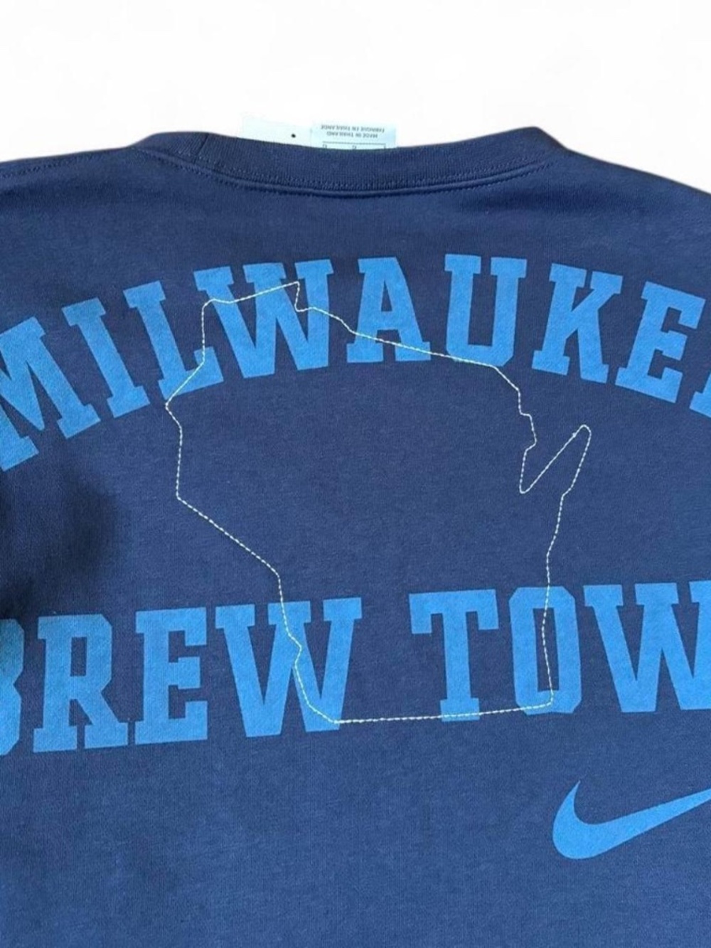 NEW WITH TAGS Nike navy Milwaukee Brew Town crewneck sweatshirt - Picture 4 of 5